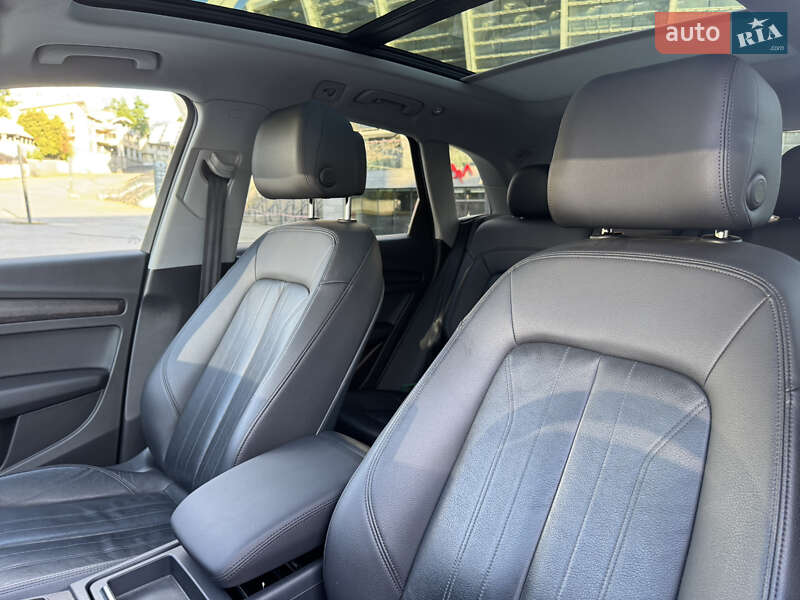 Внедорожник / Кроссовер Audi Q5 2018 в Киеве