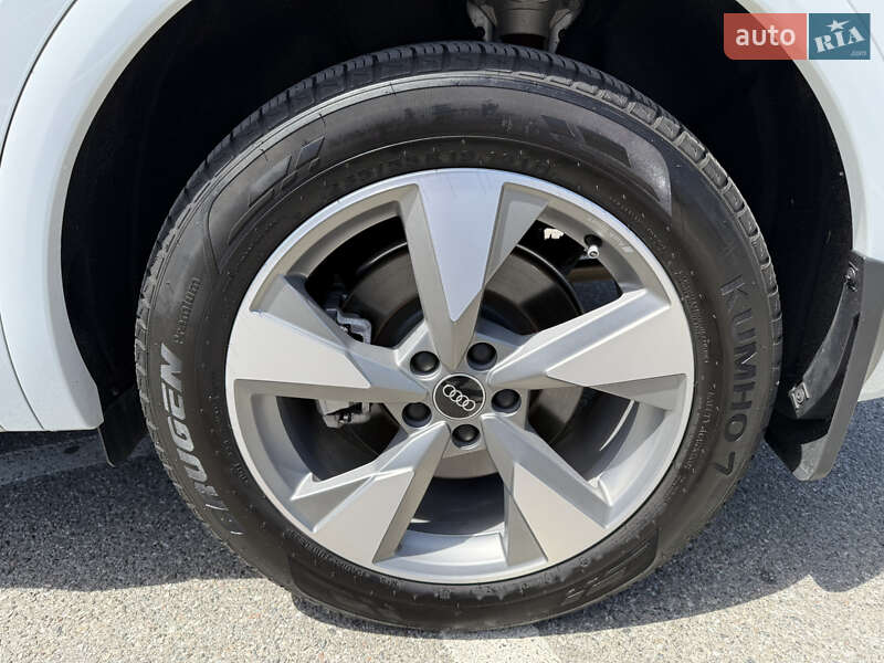 Внедорожник / Кроссовер Audi Q5 2023 в Броварах