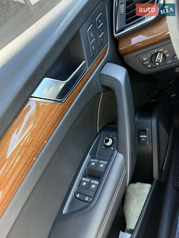 Внедорожник / Кроссовер Audi Q5 2023 в Броварах