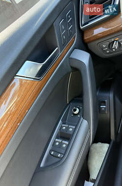Внедорожник / Кроссовер Audi Q5 2023 в 