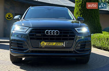 Внедорожник / Кроссовер Audi Q5 2017 в 