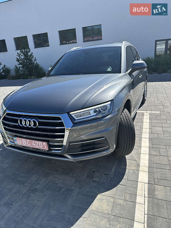 Внедорожник / Кроссовер Audi Q5 2020 в Луцке