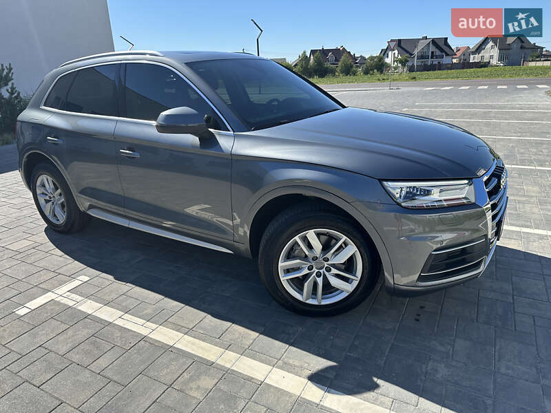 Внедорожник / Кроссовер Audi Q5 2020 в Луцке