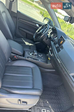 Внедорожник / Кроссовер Audi Q5 2020 в 