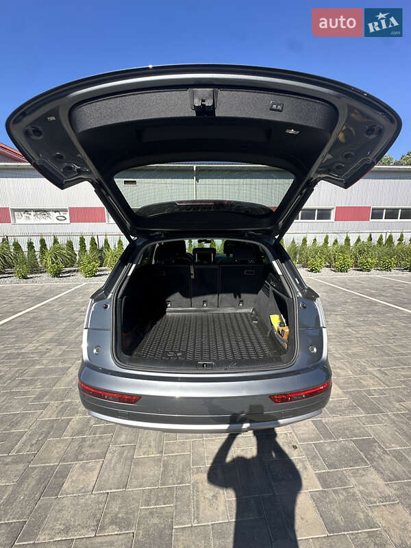 Внедорожник / Кроссовер Audi Q5 2020 в Луцке