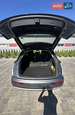 Внедорожник / Кроссовер Audi Q5 2020 в 