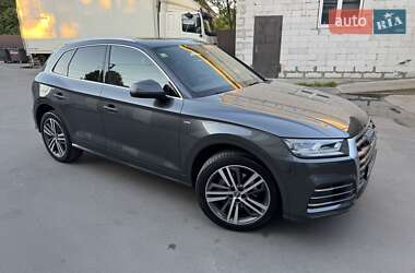 Внедорожник / Кроссовер Audi Q5 2017 в Звягеле