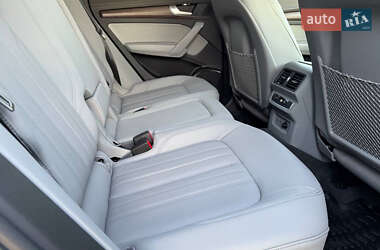 Внедорожник / Кроссовер Audi Q5 2022 в 