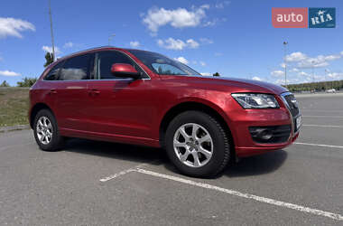 Внедорожник / Кроссовер Audi Q5 2011 в 