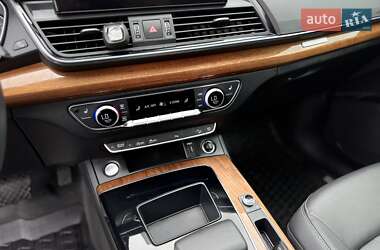 Внедорожник / Кроссовер Audi Q5 2022 в 