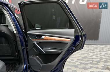 Внедорожник / Кроссовер Audi Q5 2022 в 