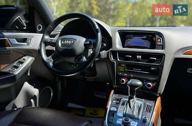 Внедорожник / Кроссовер Audi Q5 2015 в 