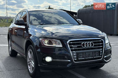 Внедорожник / Кроссовер Audi Q5 2016 в 