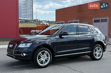 Внедорожник / Кроссовер Audi Q5 2016 в 