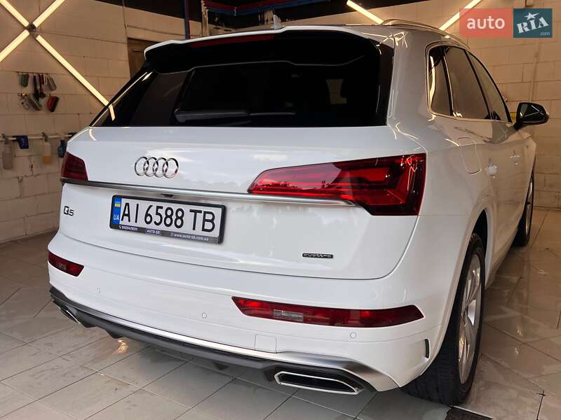 Позашляховик / Кросовер Audi Q5 2022 в Києві