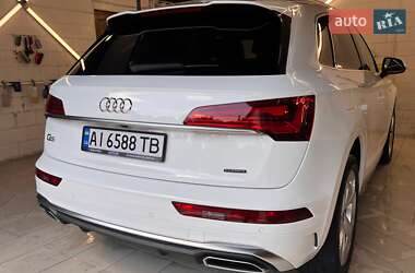 Внедорожник / Кроссовер Audi Q5 2022 в 
