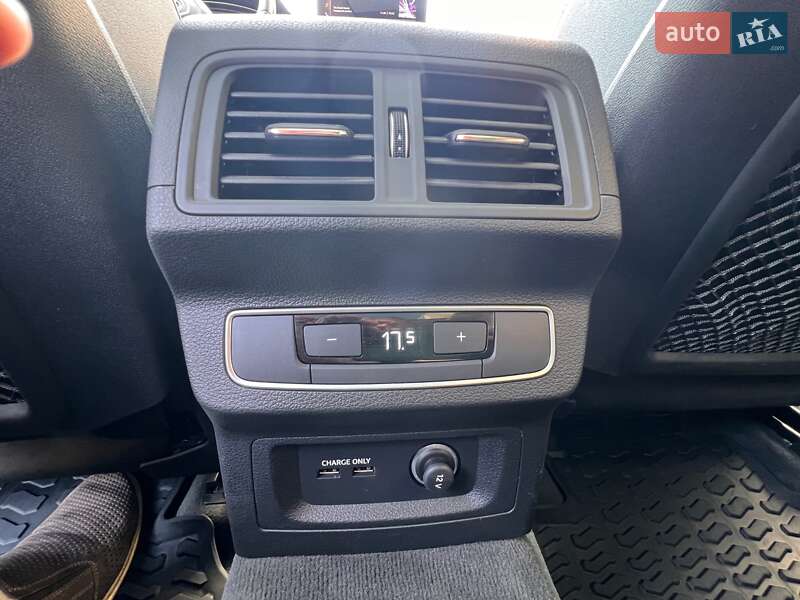 Позашляховик / Кросовер Audi Q5 2022 в Києві