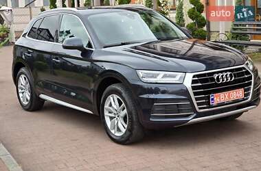 Внедорожник / Кроссовер Audi Q5 2019 в 