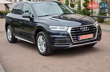 Внедорожник / Кроссовер Audi Q5 2019 в 