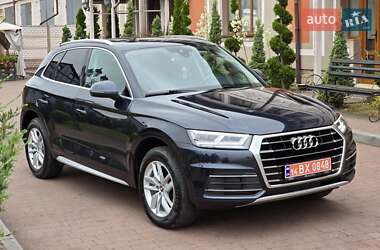Внедорожник / Кроссовер Audi Q5 2019 в 