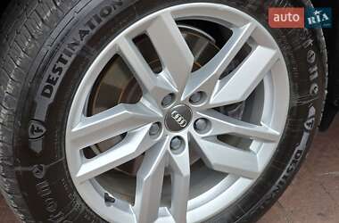 Внедорожник / Кроссовер Audi Q5 2019 в 