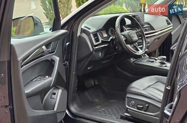 Внедорожник / Кроссовер Audi Q5 2019 в 