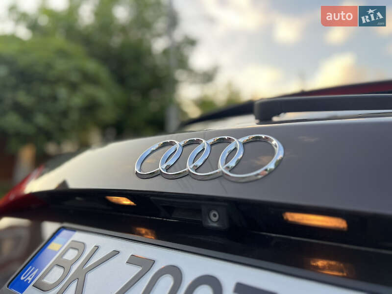 Внедорожник / Кроссовер Audi Q5 2010 в Ровно