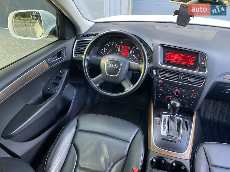Внедорожник / Кроссовер Audi Q5 2012 в Виннице