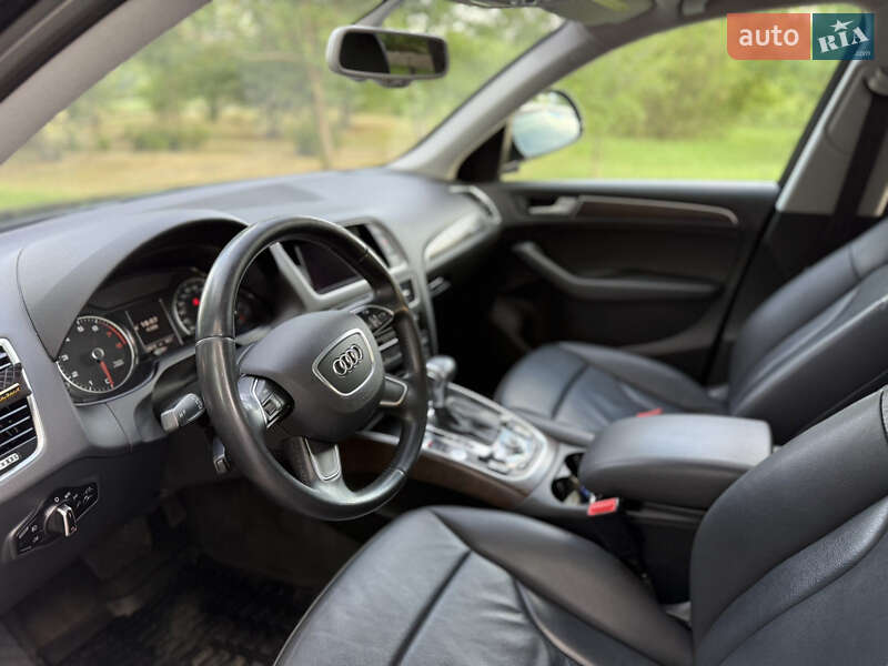 Внедорожник / Кроссовер Audi Q5 2014 в Корсуне-Шевченковском
