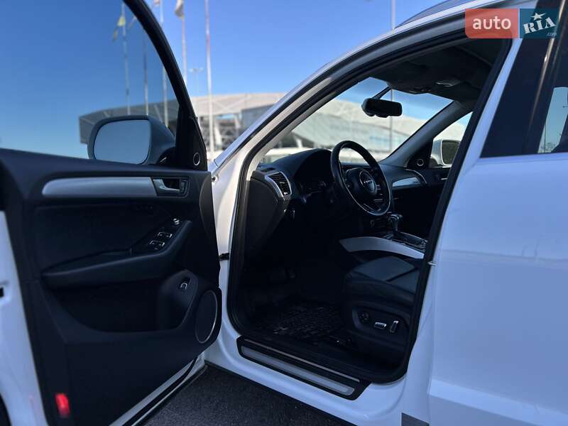 Позашляховик / Кросовер Audi Q5 2013 в Львові
