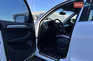 Позашляховик / Кросовер Audi Q5 2013 в 