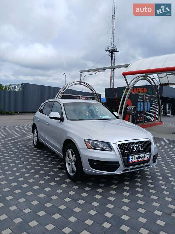 Позашляховик / Кросовер Audi Q5 2011 в Полтаві