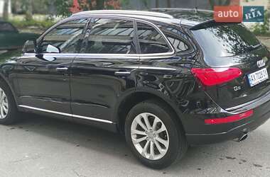 Внедорожник / Кроссовер Audi Q5 2016 в 