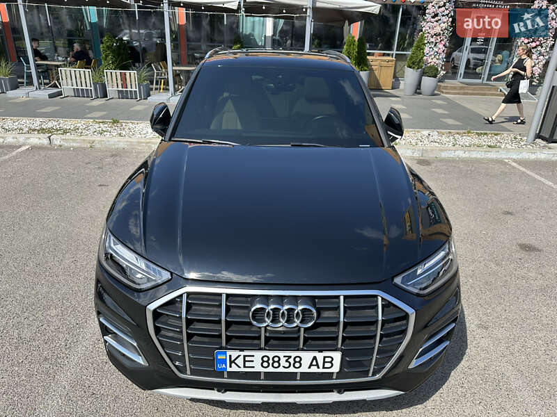 Позашляховик / Кросовер Audi Q5 2022 в Дніпрі