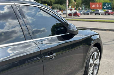Внедорожник / Кроссовер Audi Q5 2022 в 