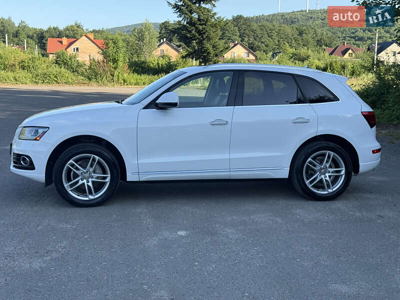 Внедорожник / Кроссовер Audi Q5 2015 в Самборе
