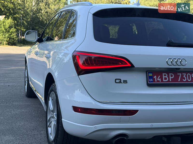 Внедорожник / Кроссовер Audi Q5 2015 в Самборе