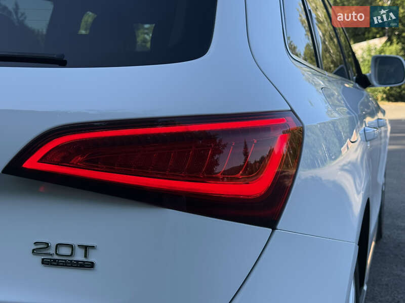 Внедорожник / Кроссовер Audi Q5 2015 в Самборе