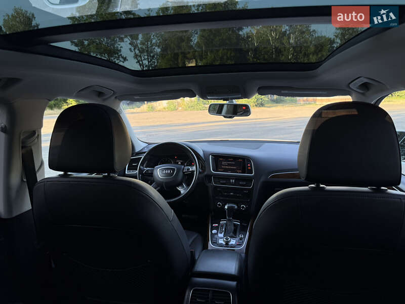 Внедорожник / Кроссовер Audi Q5 2015 в Самборе