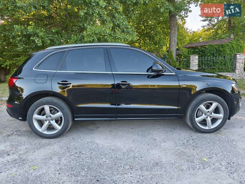 Внедорожник / Кроссовер Audi Q5 2016 в Обухове