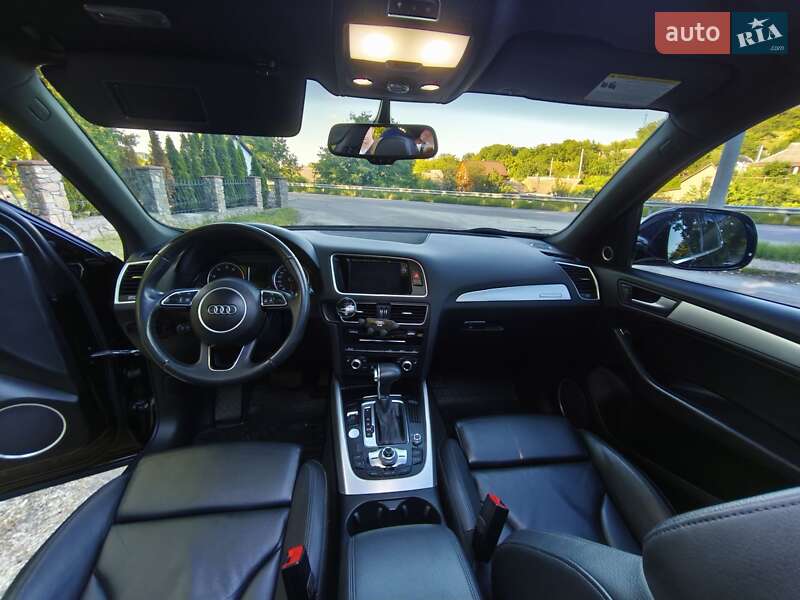 Внедорожник / Кроссовер Audi Q5 2016 в Обухове