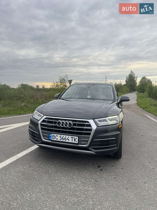 Внедорожник / Кроссовер Audi Q5 2017 в Львове