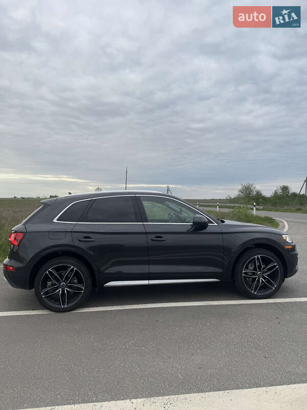 Внедорожник / Кроссовер Audi Q5 2017 в Львове