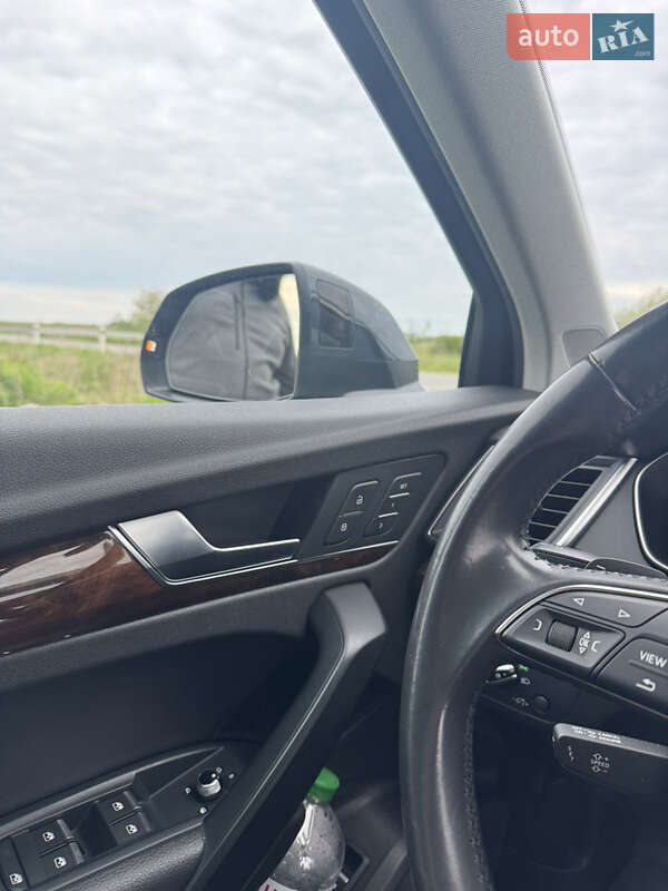 Внедорожник / Кроссовер Audi Q5 2017 в Львове