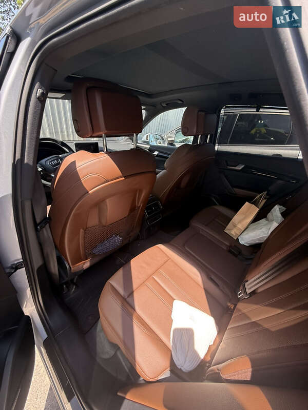 Внедорожник / Кроссовер Audi Q5 2018 в Киеве