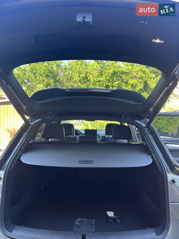 Внедорожник / Кроссовер Audi Q5 2023 в Киеве