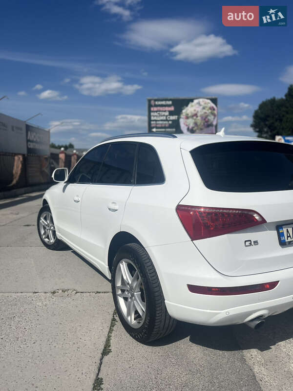 Внедорожник / Кроссовер Audi Q5 2009 в Софиевской Борщаговке