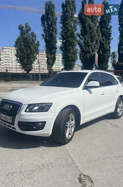 Внедорожник / Кроссовер Audi Q5 2009 в 