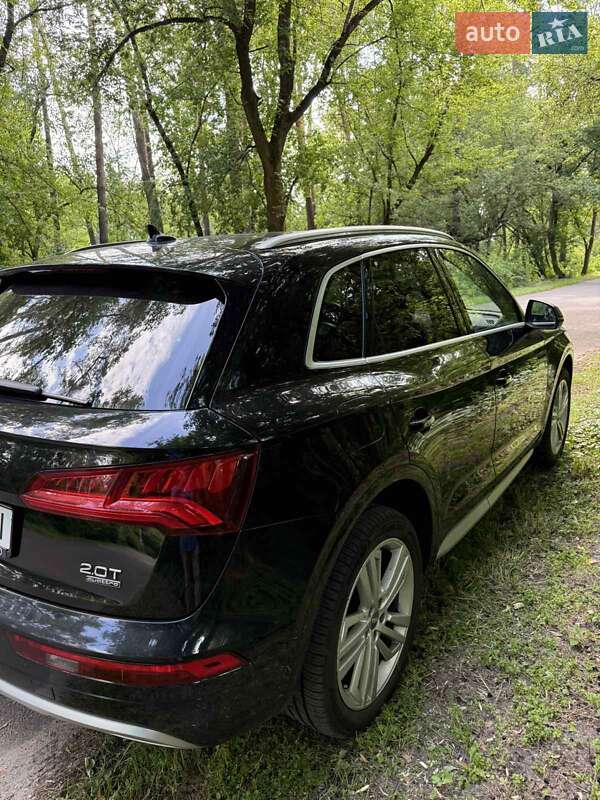 Позашляховик / Кросовер Audi Q5 2018 в Києві