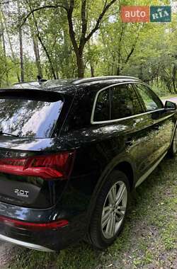 Внедорожник / Кроссовер Audi Q5 2018 в 